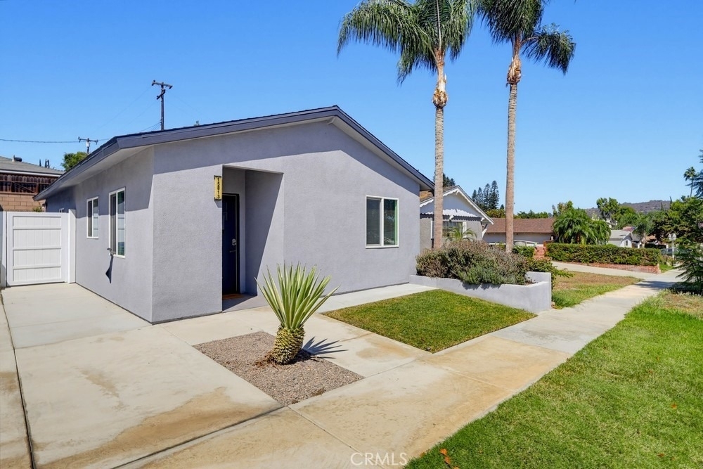 15813 Rosalita Drive - Photo 2