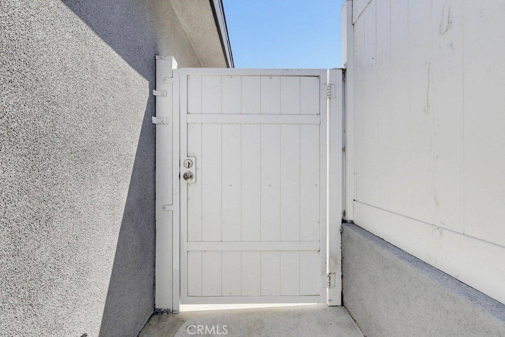 15813 Rosalita Drive - Photo 32