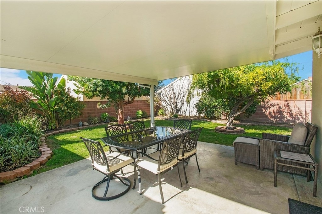 1007 S Cedar Avenue - Photo 14