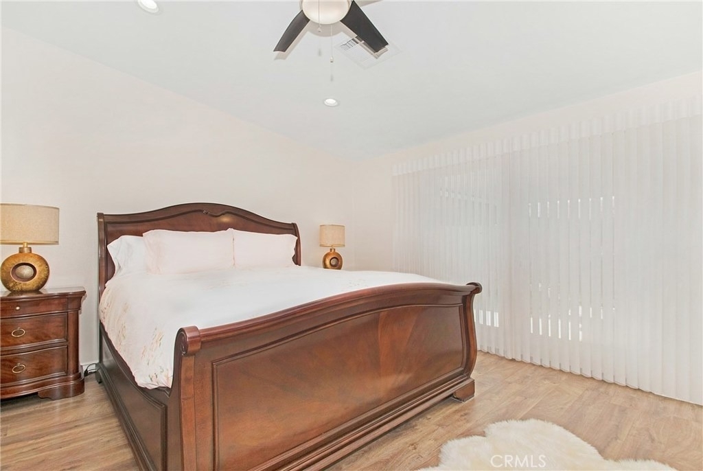 1007 S Cedar Avenue - Photo 9