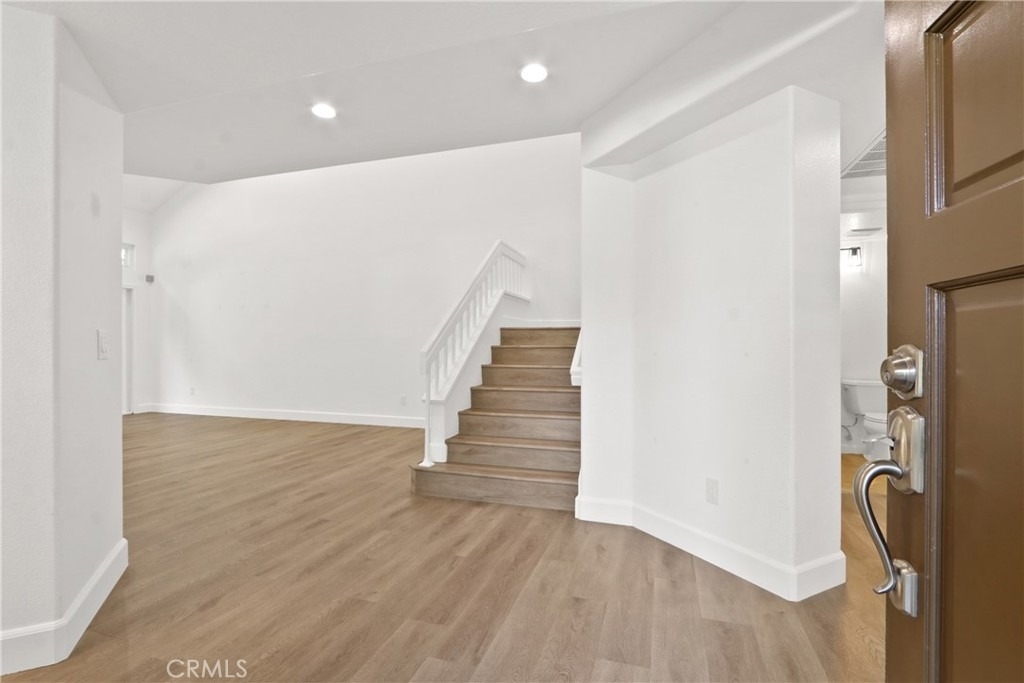 8007 E Goldenrod - Photo 2