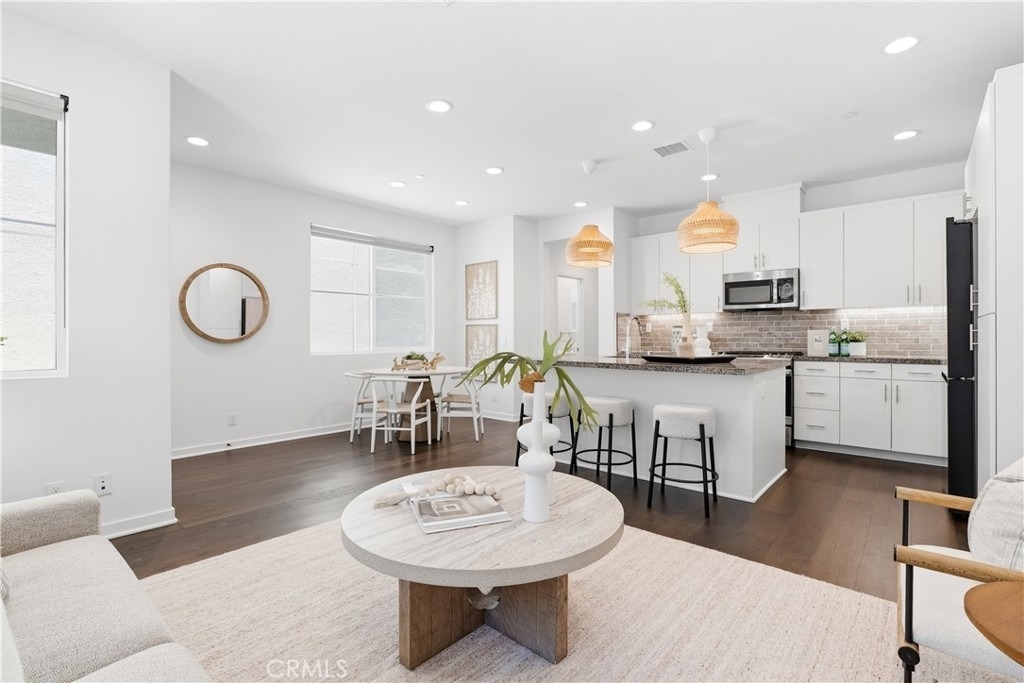 441 Potter Way - Photo 3