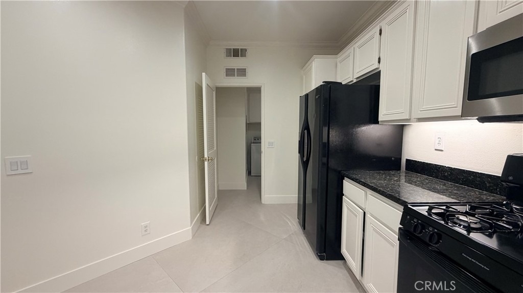 449 Ridgeway - Photo 5