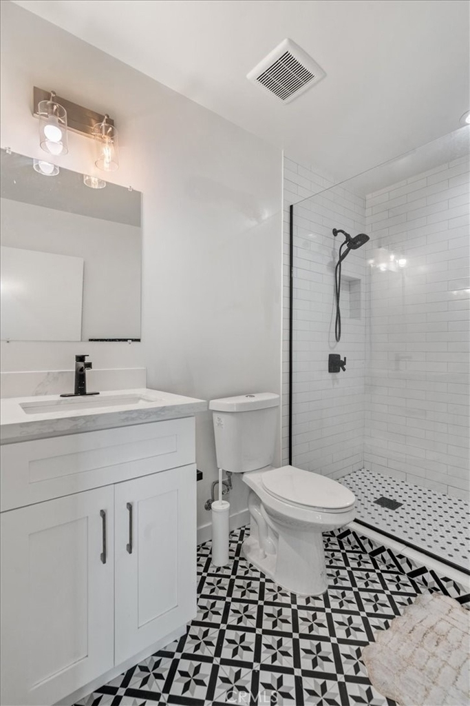 602 Douglas Street - Photo 22
