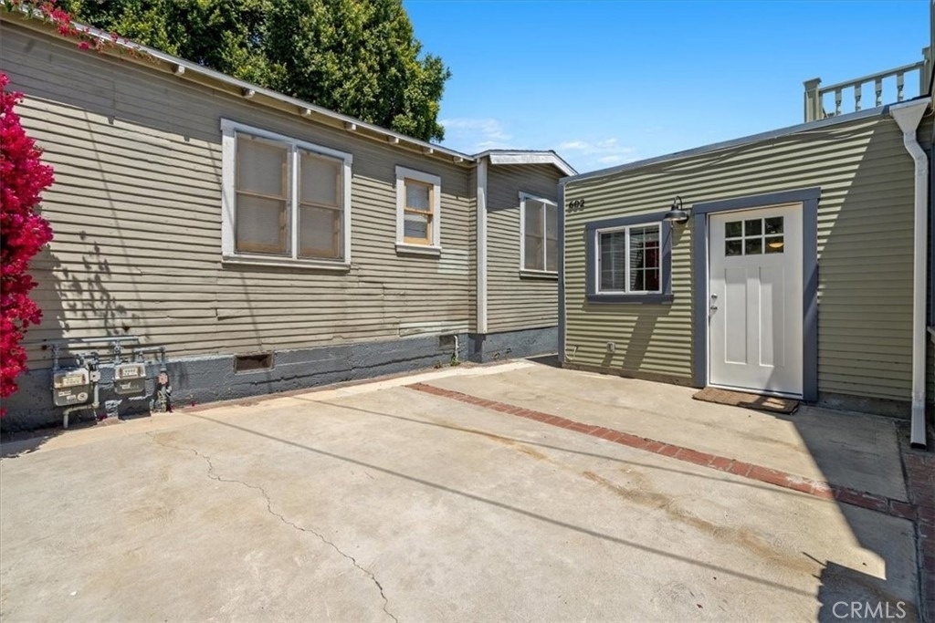 602 Douglas Street - Photo 2