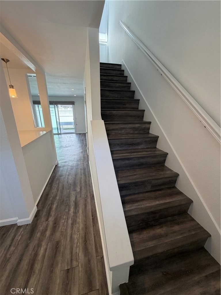 113 Dogwood - Photo 2