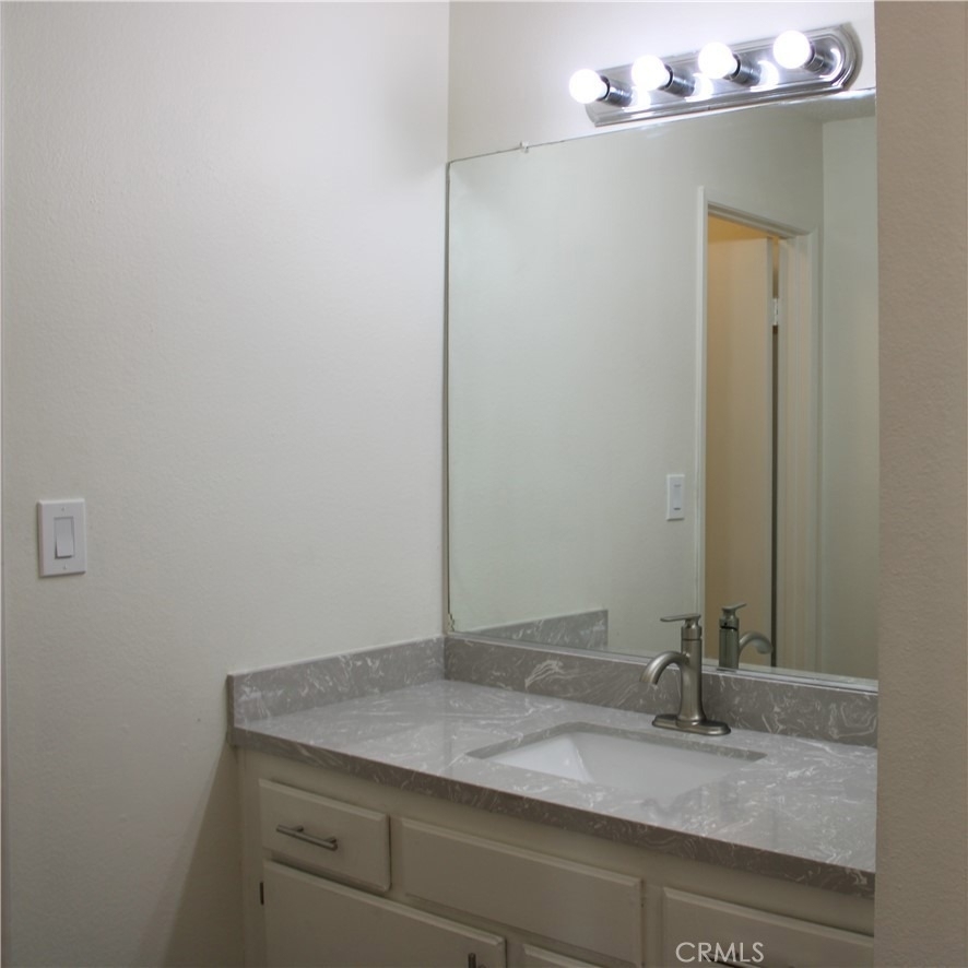 260 E Beverly Boulevard - Photo 11