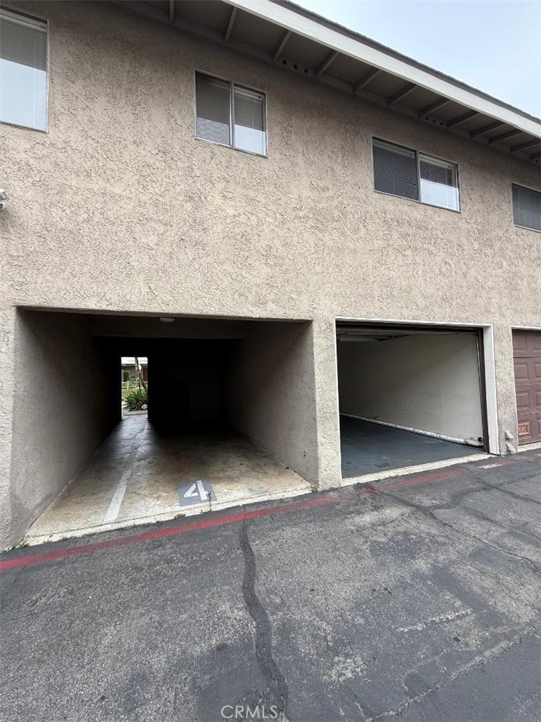 254 W Grove Street - Photo 24