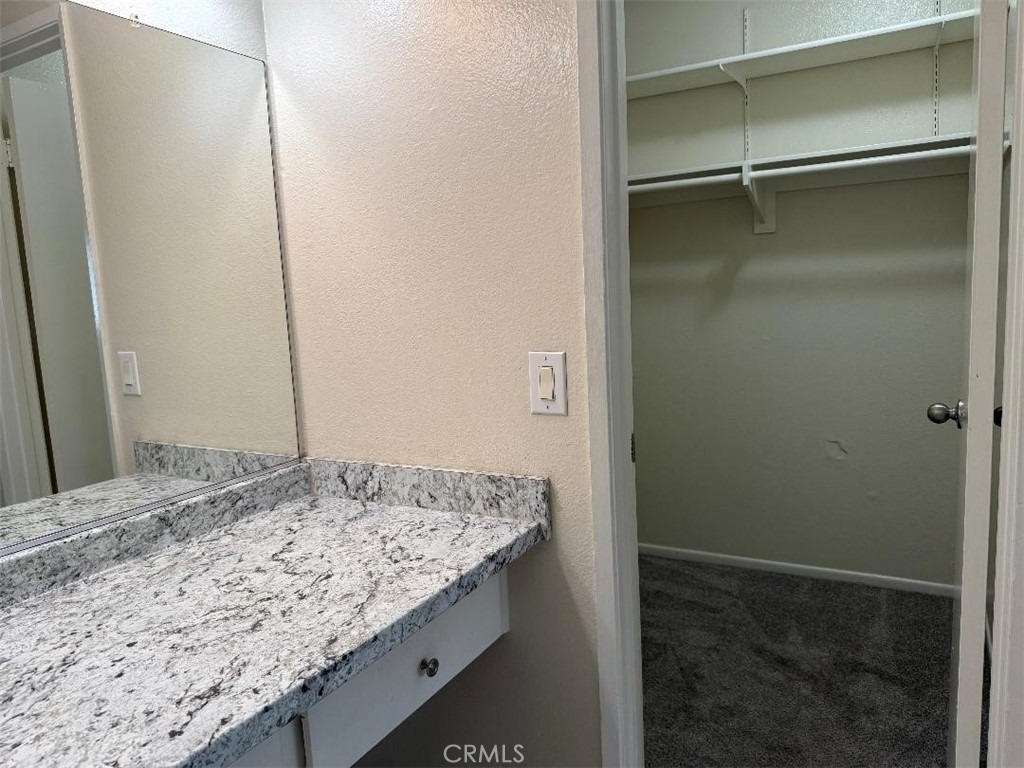 254 W Grove Street - Photo 19