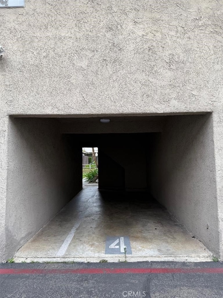 254 W Grove Street - Photo 23