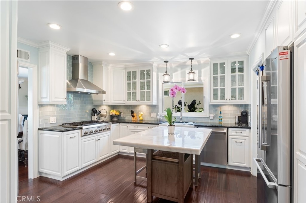 668 W 12th - Photo 19