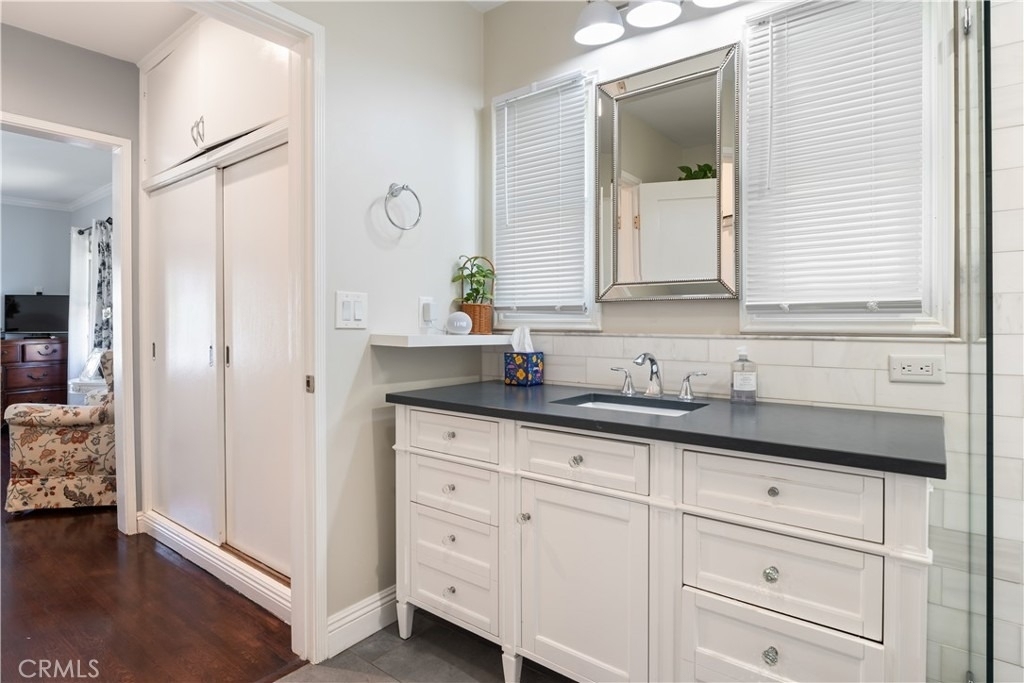 668 W 12th - Photo 35