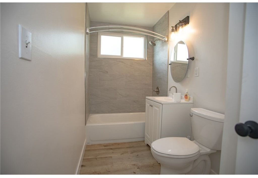 496 W 48th - Photo 20