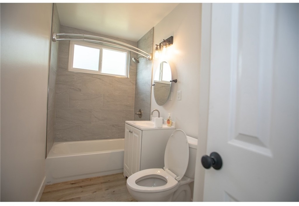 496 W 48th - Photo 19