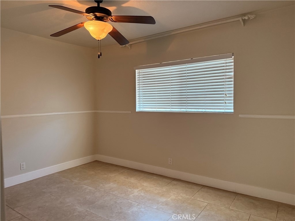 1237 Norgate Street - Photo 6