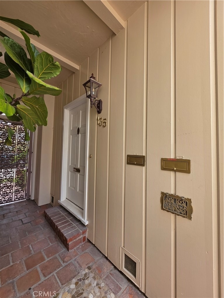 135 S Canon - Photo 2