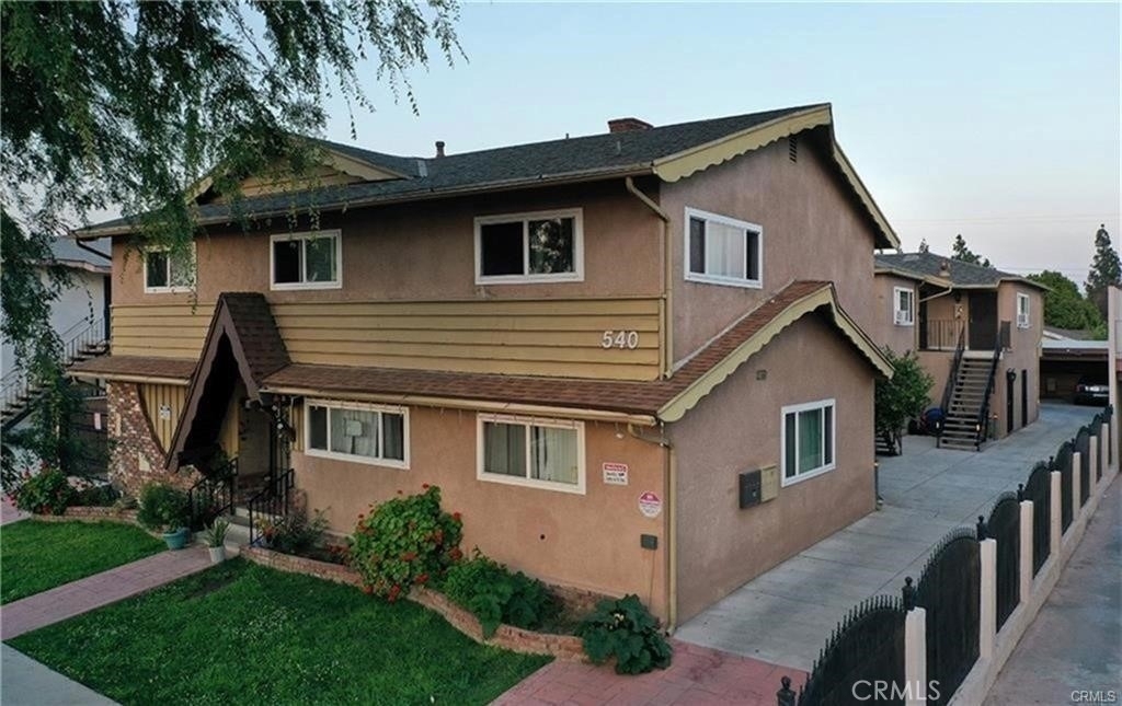 540 S 6th - Photo 0