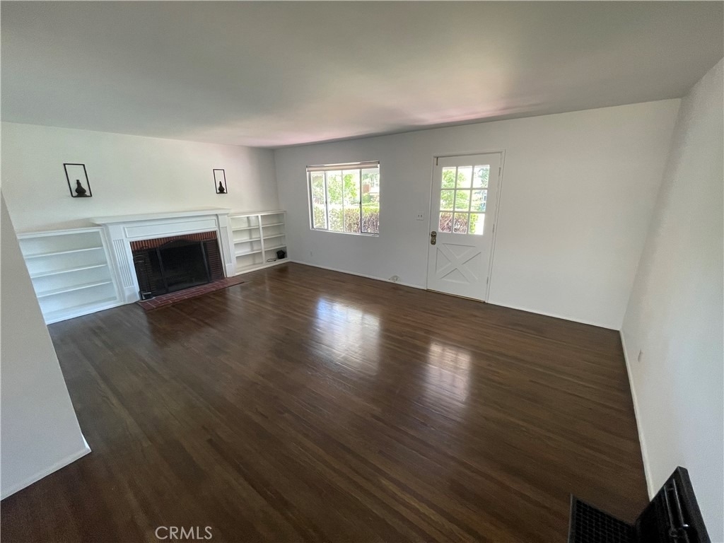 733 W Oceanview Avenue - Photo 2