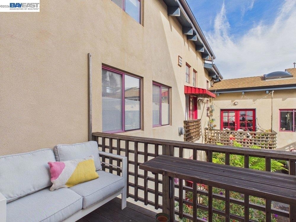 2932 Filbert St - Photo 8