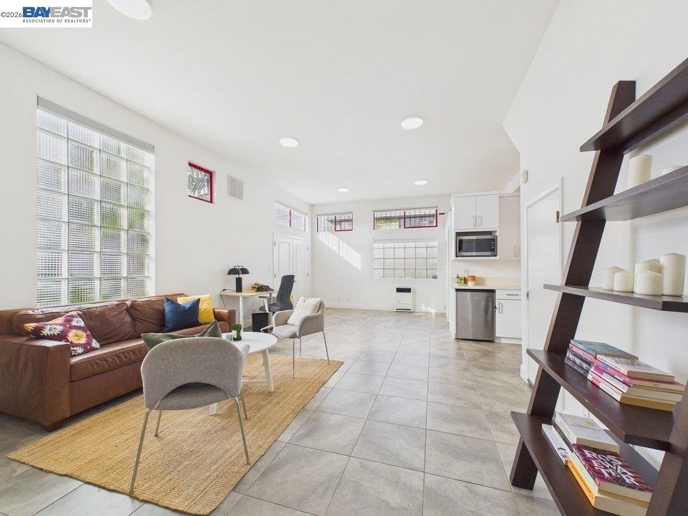 2932 Filbert St - Photo 21