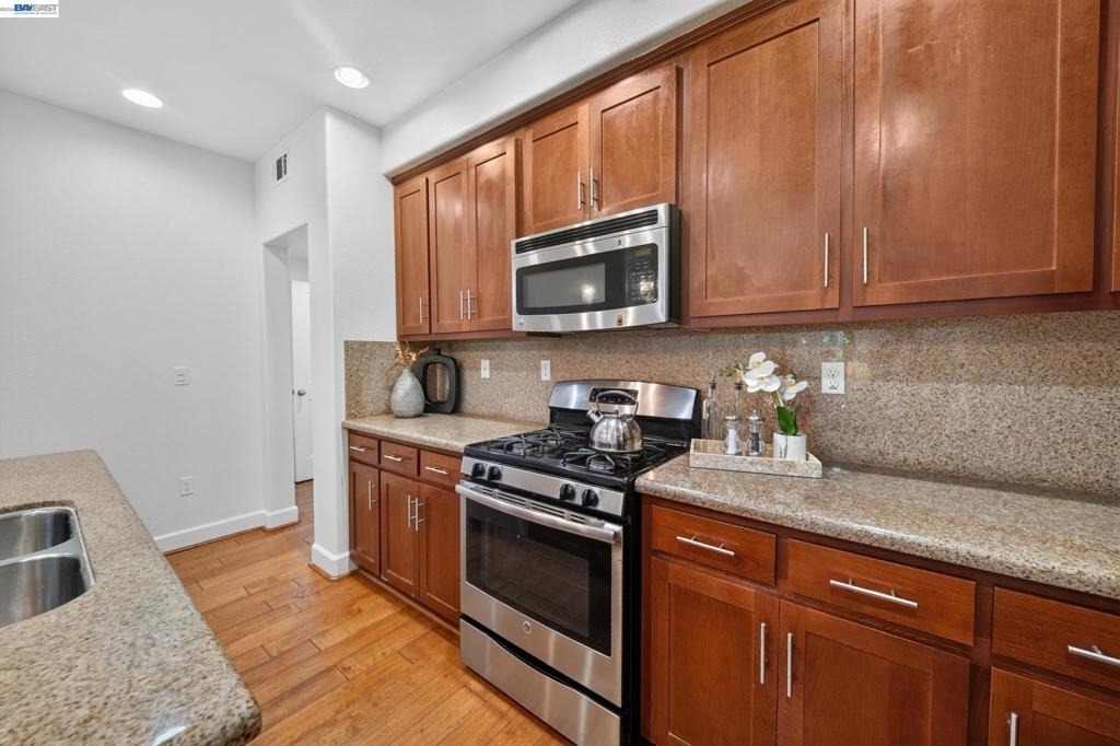 1656 Lee Way - Photo 20