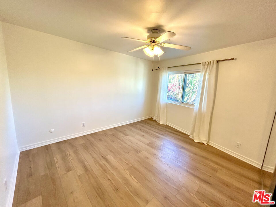 10707 Camarillo Street - Photo 17