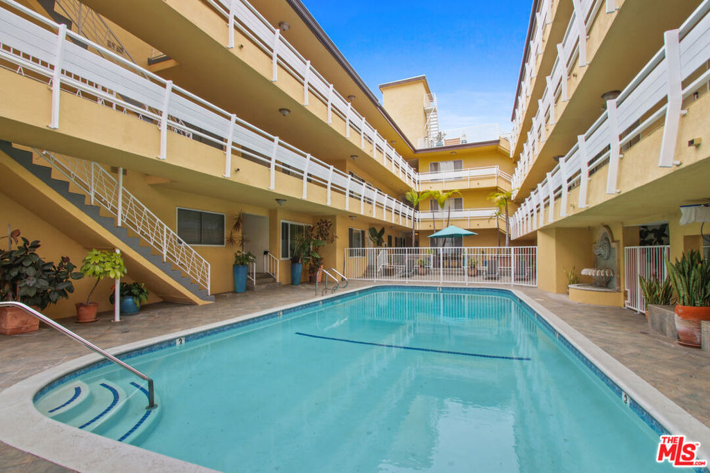 757 Ocean Avenue - Photo 17