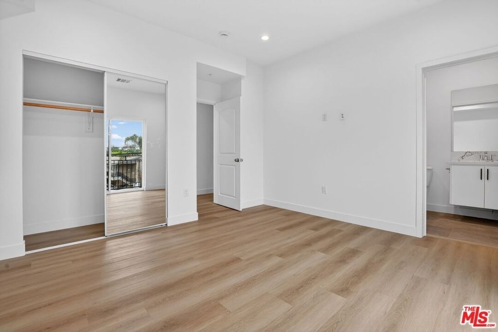 11446 Oxnard Street - Photo 33