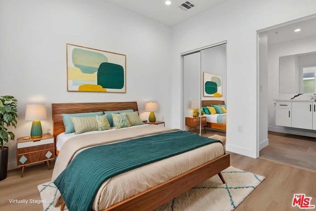 11446 Oxnard Street - Photo 24