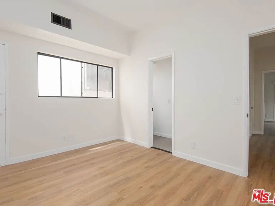 2819 Pacific View Trail - Photo 5
