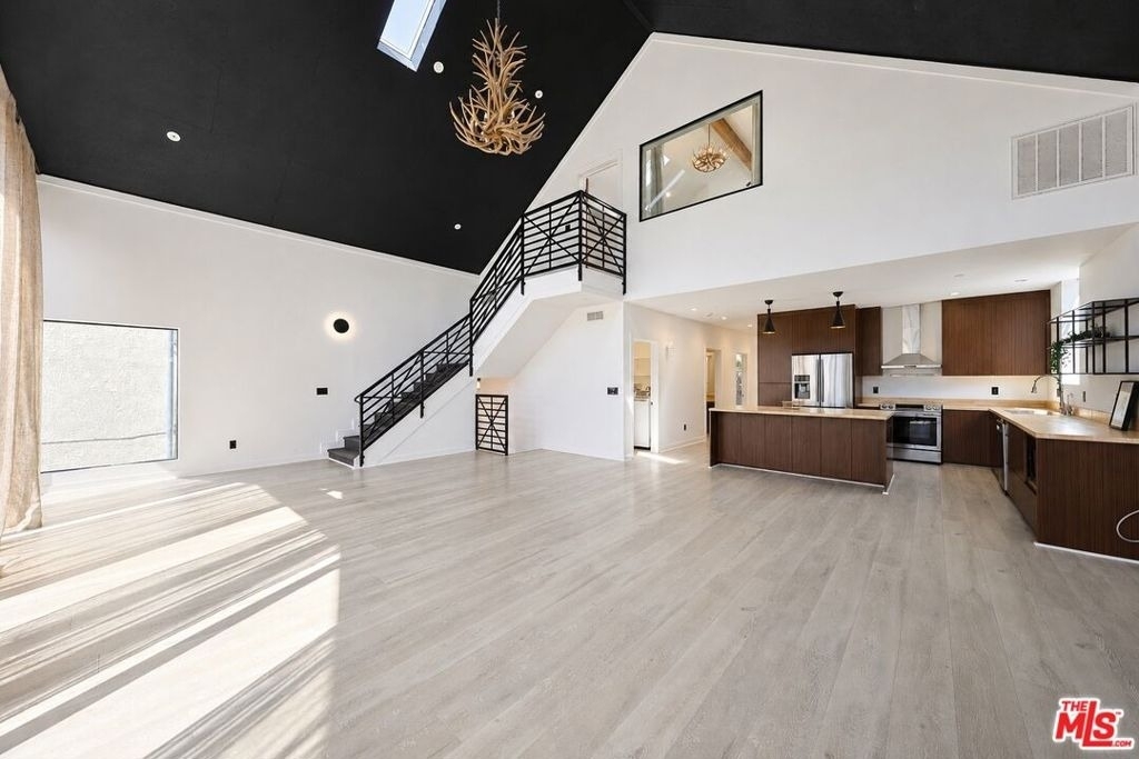 2230 Glendale Boulevard - Photo 4