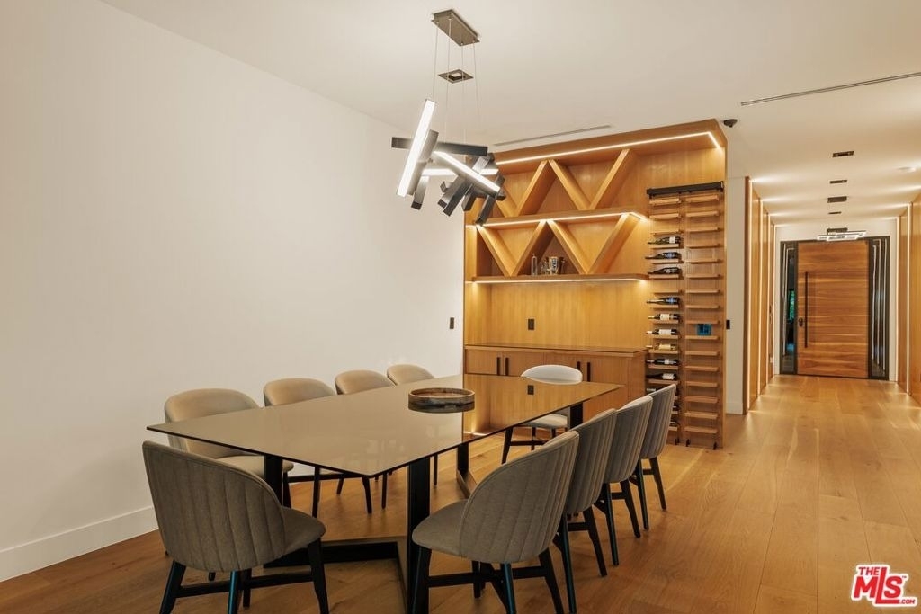 23283 Erwin Street - Photo 12