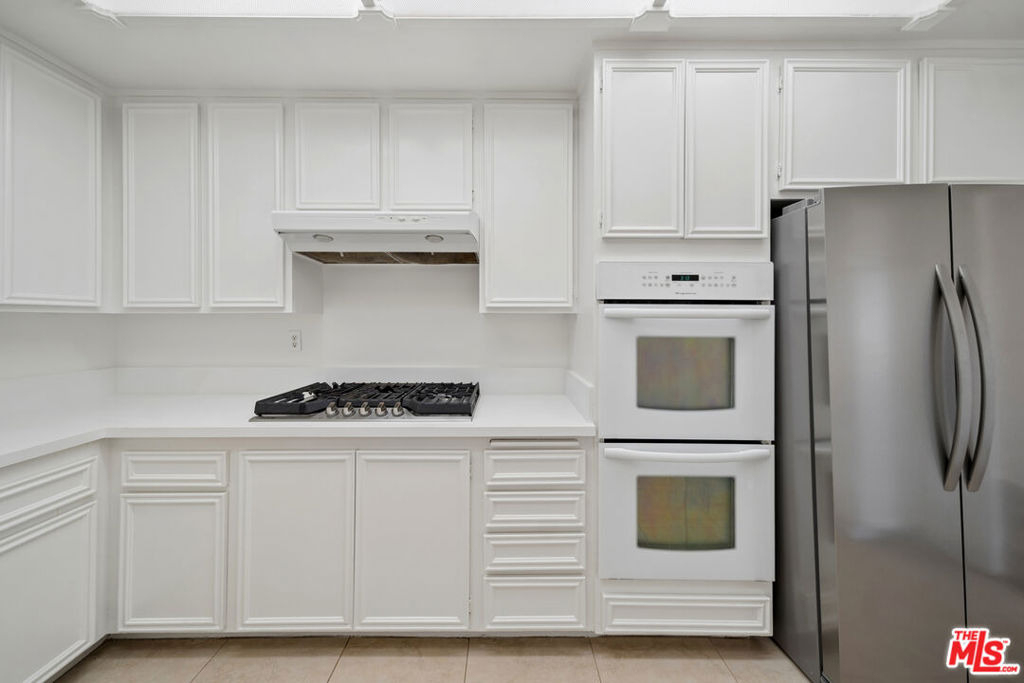 333 S Elm Drive - Photo 9