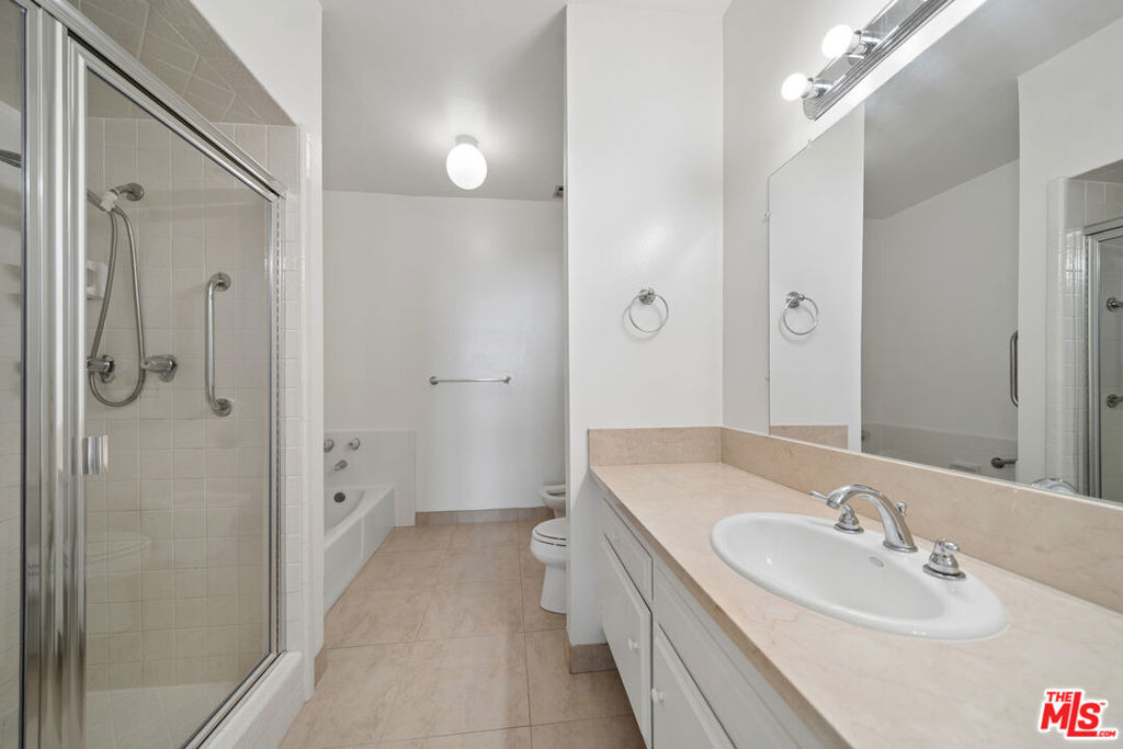 333 S Elm Drive - Photo 19