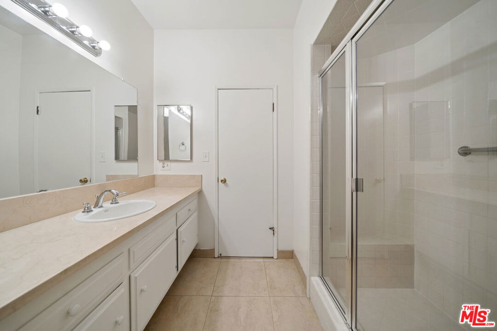 333 S Elm Drive - Photo 22