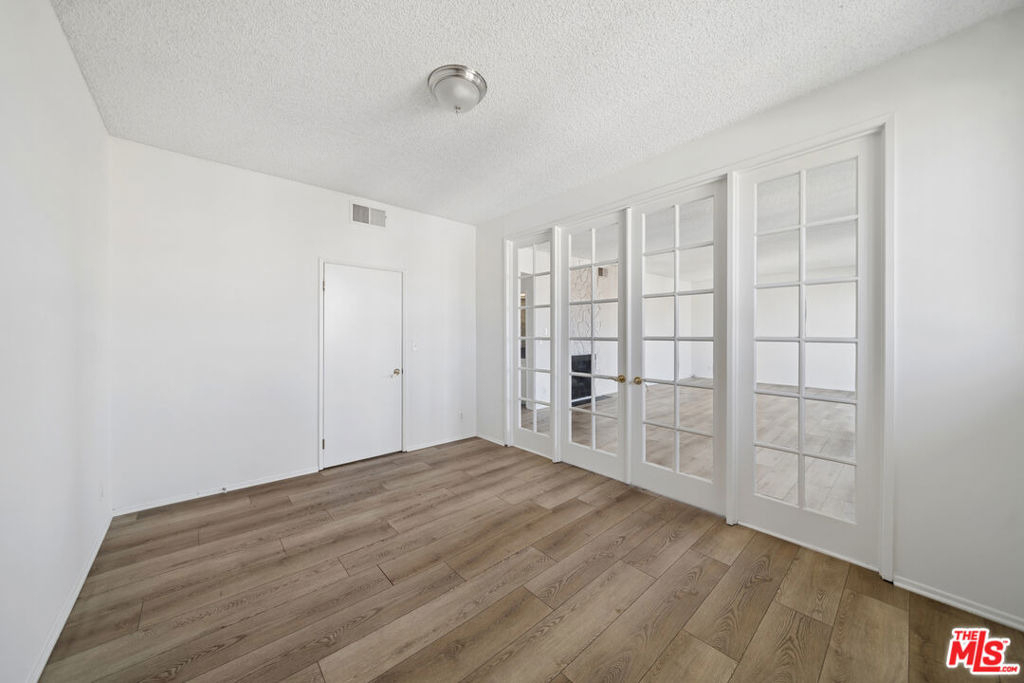 333 S Elm Drive - Photo 5