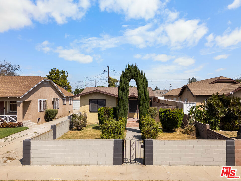 1351 W 70th Street - Photo 2