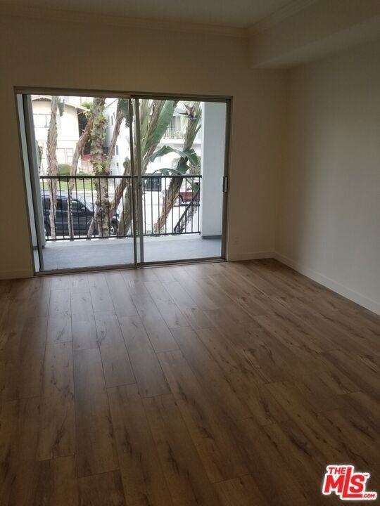 1031 N Crescent Heights Boulevard - Photo 16
