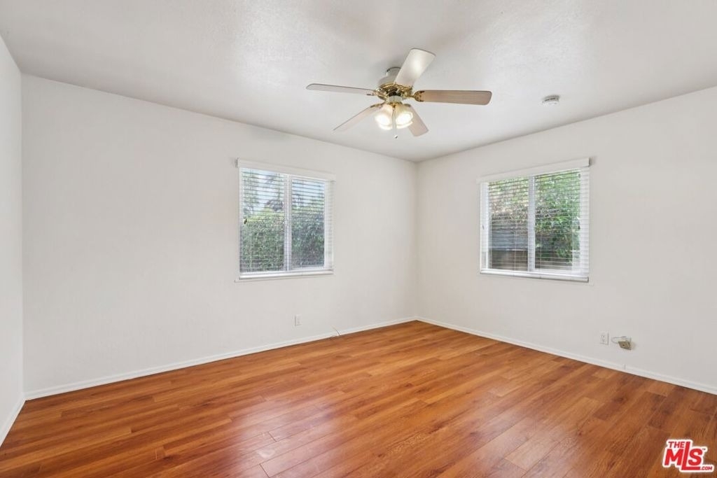 6727 Orion Avenue - Photo 15