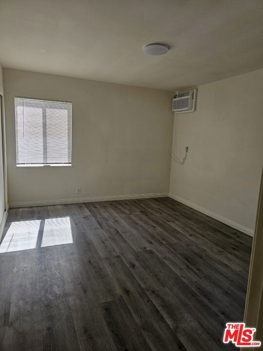 914 S Gramercy Drive - Photo 3