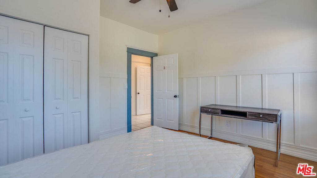 1479 W 29th Street - Photo 10