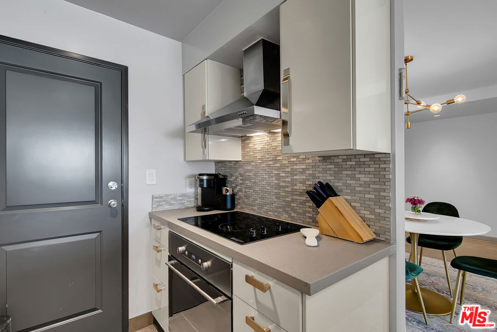 1155 N La Cienega Boulevard - Photo 11