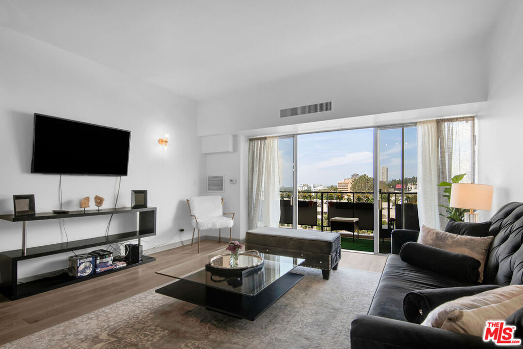 1155 N La Cienega Boulevard - Photo 0