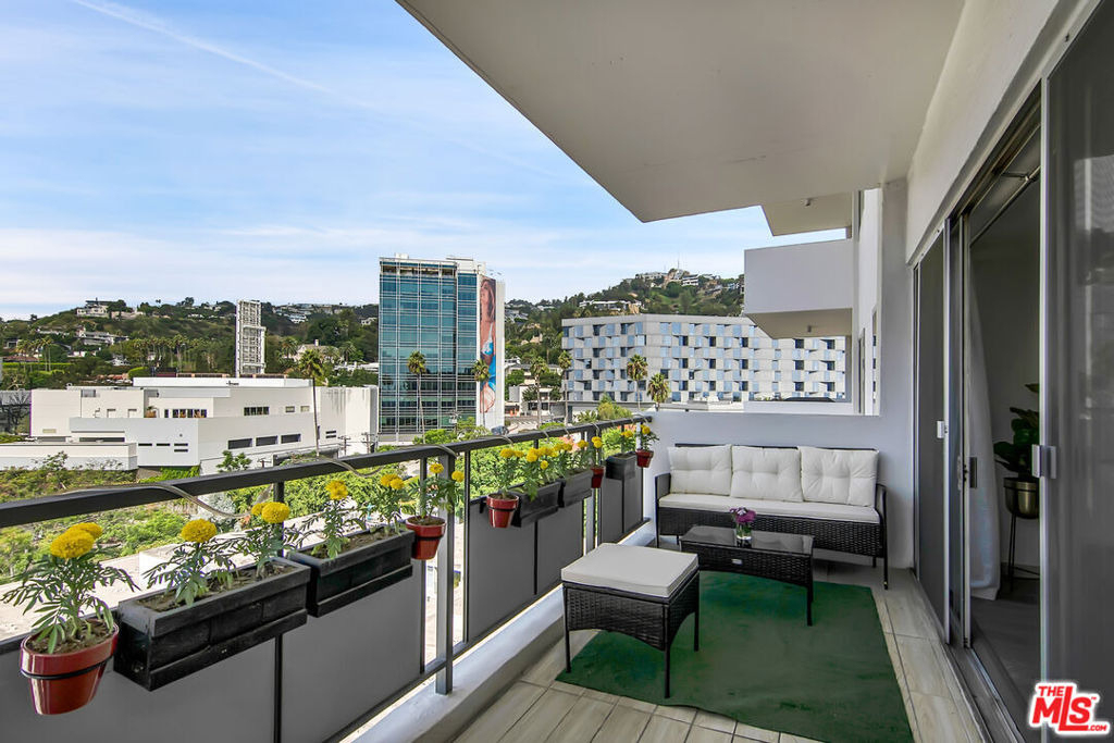 1155 N La Cienega Boulevard - Photo 12