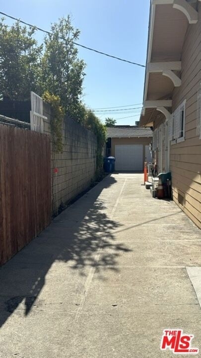 1849 S Wilton Place - Photo 22