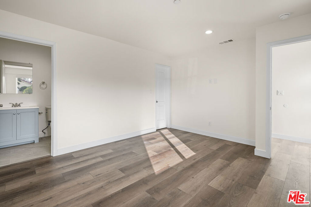 2527 Hauser Boulevard - Photo 9