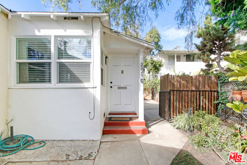 2227 Montana Avenue - Photo 2