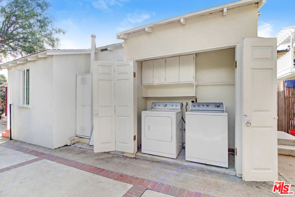 2227 Montana Avenue - Photo 14