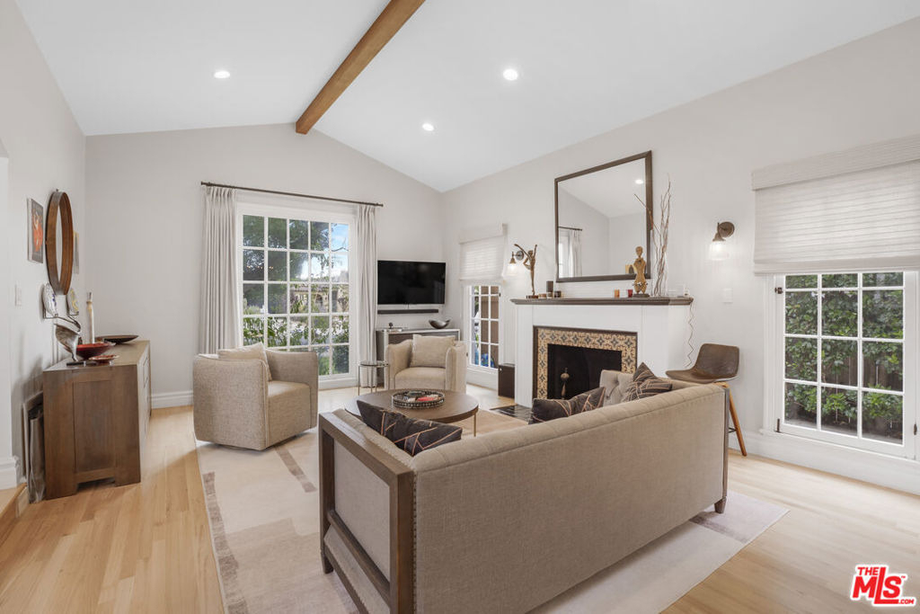 2330 Midvale Avenue - Photo 4