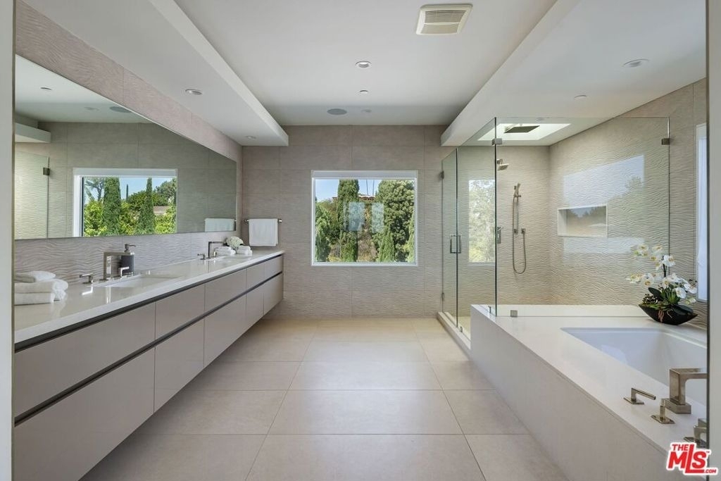 2189 Summitridge Drive - Photo 20